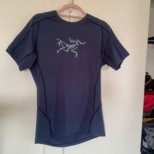 Men’s arcteryx tshirt blue